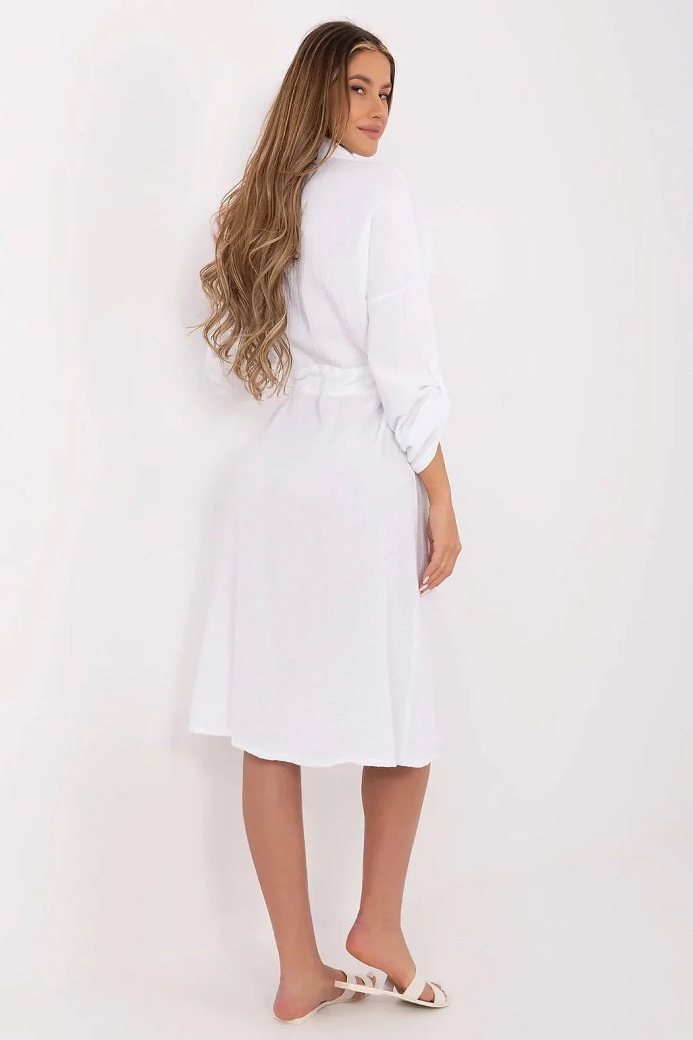 Robe de jour élégante en coton blanc coupe chemisier manches longues ceinture ajustable poches功能รายละเอียดสูทสำหรับผู้หญิง