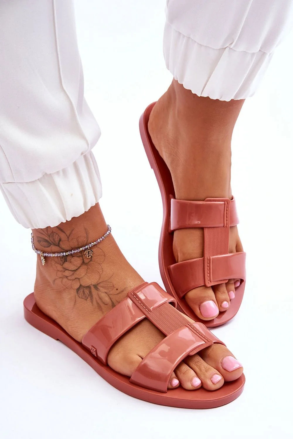 Sandales pour femmes style moderne minimaliste végan matière synthétique rose nude confort été occasion décontractée