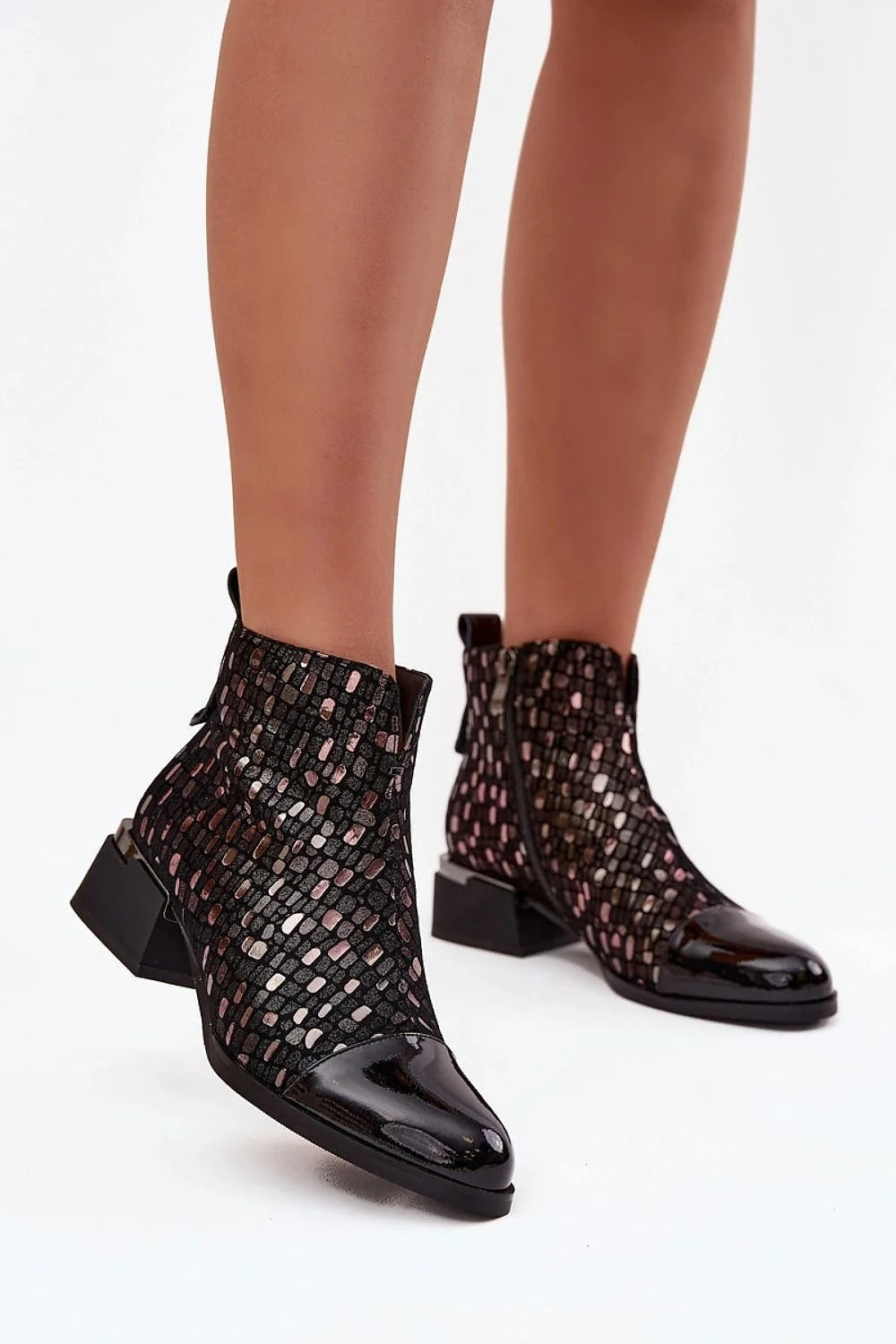 bottines cuir verni daim naturel brillante tige scintillante talon bloc stable hauteur moyenne doublure fourrure chaude automne hiver confort élégant