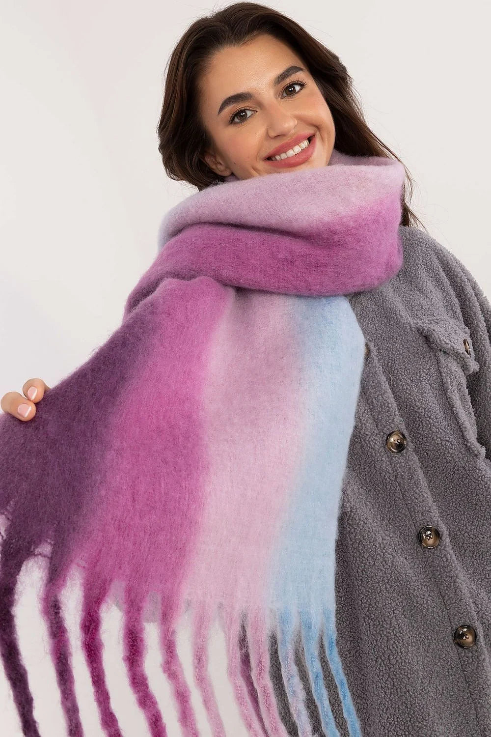écharpe femme élégante polyester automne hiver longue rectangulaire franges effilées dégradé violet magenta rose bleu pastel duveteuse mohair