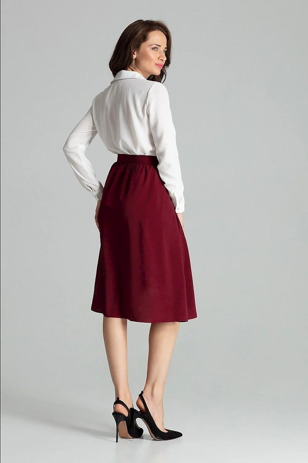 Ensemble chemisier jupe portefeuille coton polyester ajusté élégant professionnel femme silhouette raffinée occasions spéciales