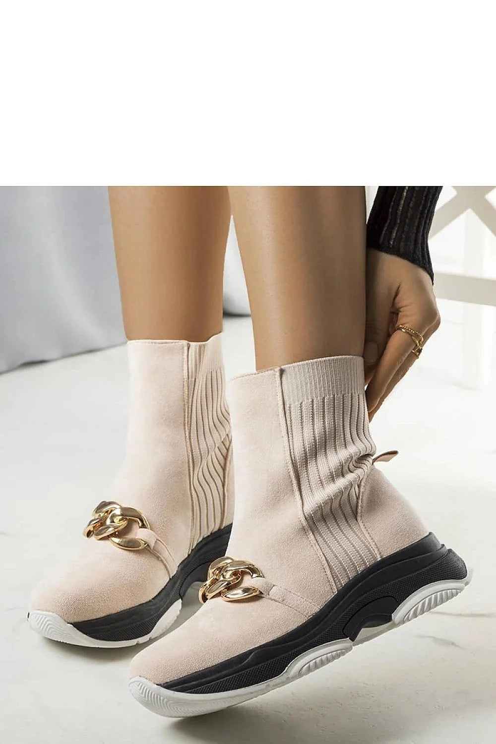bottes montantes Solea beige suédine stretch col côtelé cheville chaîne dorée semelle bicolore plateforme noire blanche fourrée confortable urbaine chic