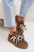 Chaussures mode féminines imprimé léopard tendance confort baskets basse textile cuir synthétique lacets larges perles blanches boho style