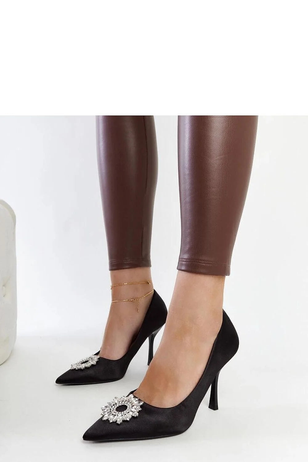 Escarpins à talons hauts Solea, noir, satiné, zircons, bout pointu, fermeture éclair, tissu, été, mode, femmes