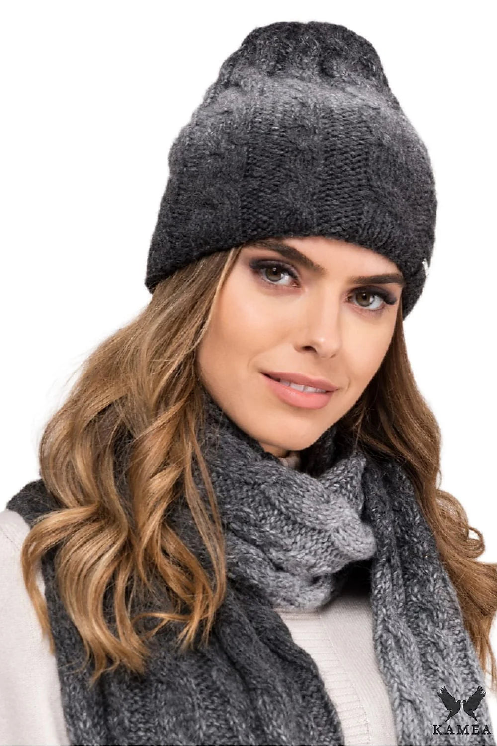bonnet écharpe femme hiver ombré gris anthracite clair grosse maille torsadée décontracté ample chaud moelleux laine brossée doublé isolant