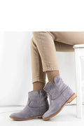 bottines femme suède gris lilas cheville bout rond découpe ondulée western talon bas semelle bois couture apparente enfilage facile confortable