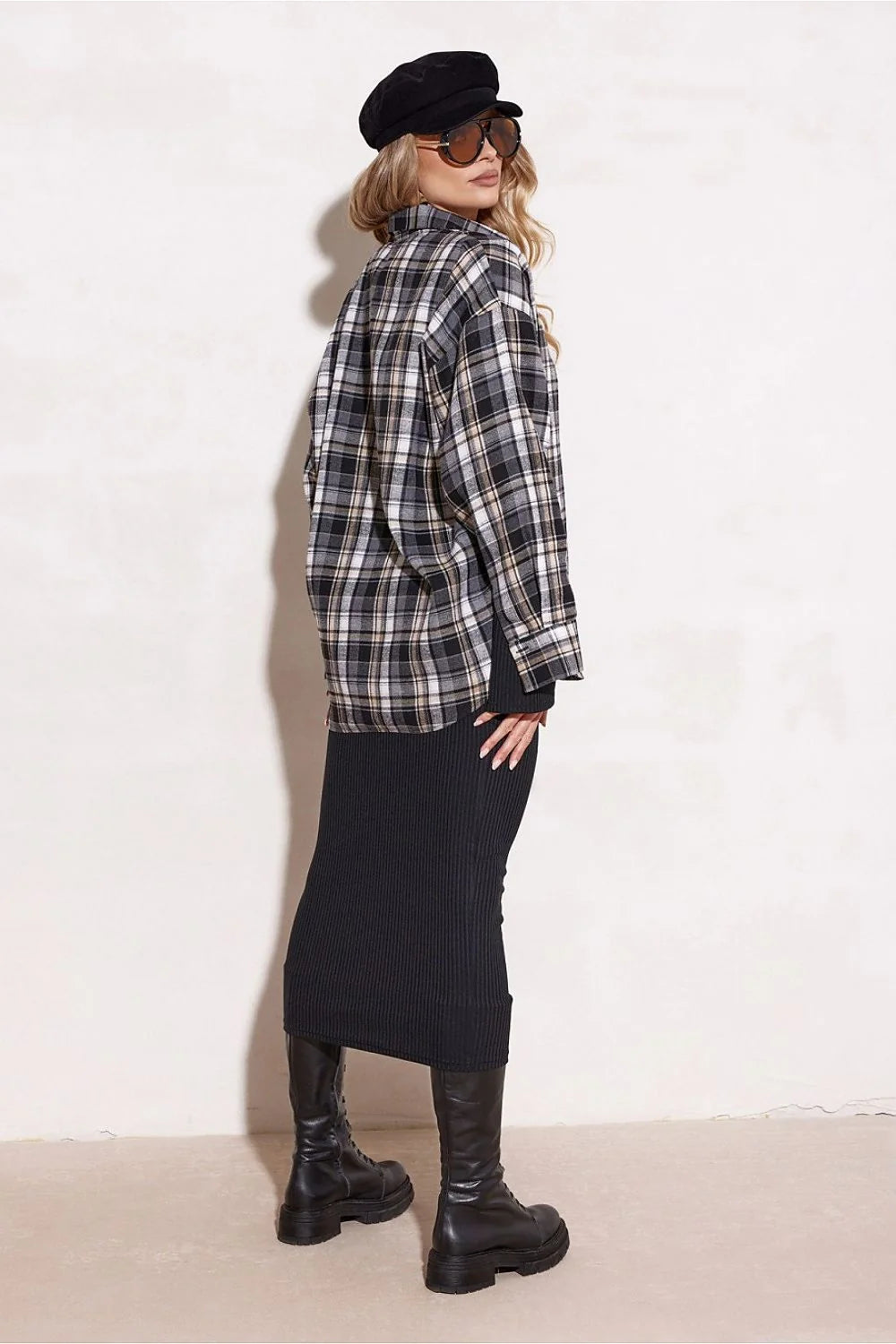 chemise manches longues oversize shacket carreaux noir gris blanc flanelle brossée boutonnage frontal hanches polyester rayon polonaise casual grunge automne