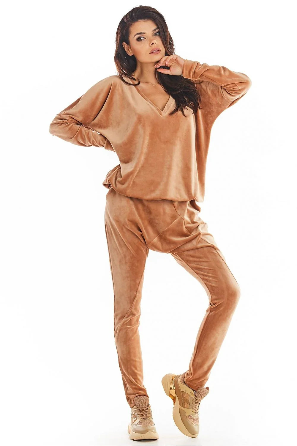 Pantalon survêtement femme en velours noir confortable style athleisure moderne pour look décontracté chic