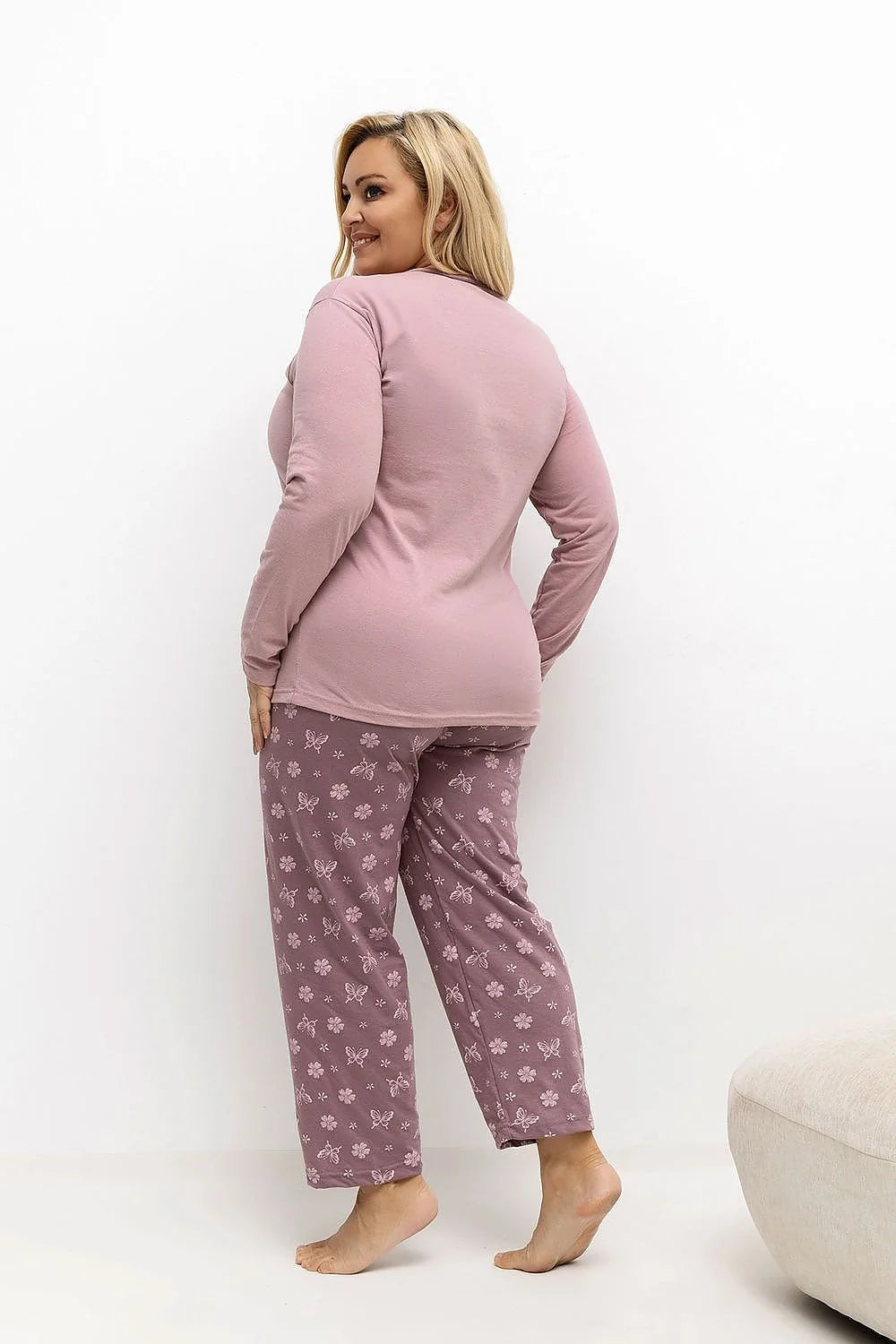 pyjama grande taille femme deux pièces maille jersey douce rose poudré chemisier col rond manches longues pantalon droit imprimé floral