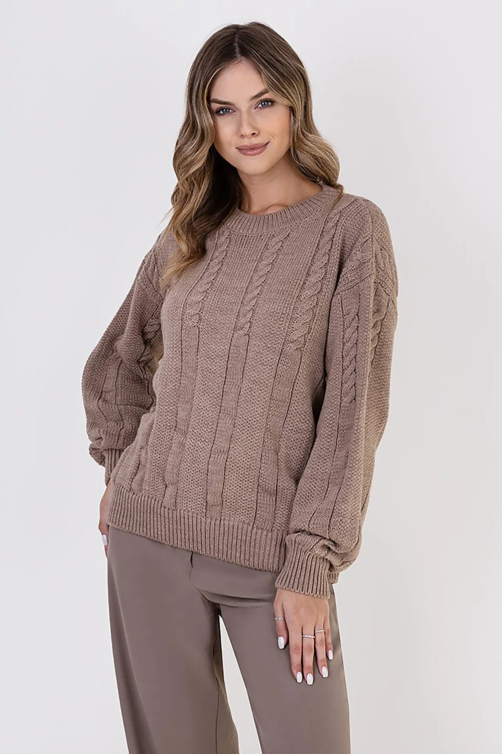 Pull pour femme classique intemporel maille torsadée manches longues taupe acrylique 90% laine 10% coupe ample
