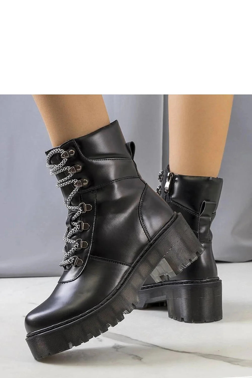 bottes Solea femme cuir noir chevillière bout rond semelle plateforme crantée talon bloc lacets bicolores zip latéral