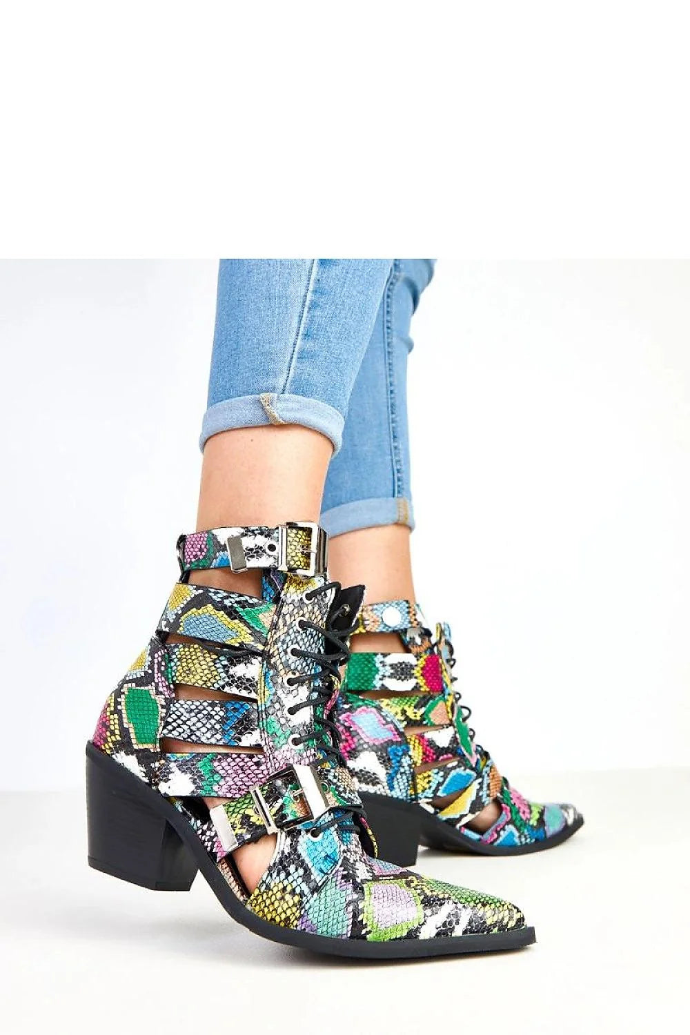 bottines femme cuir écologique python multicolore bout pointu talon carré moyen laçage brides boucles argentées découpes latérales tige quatorze centimetres