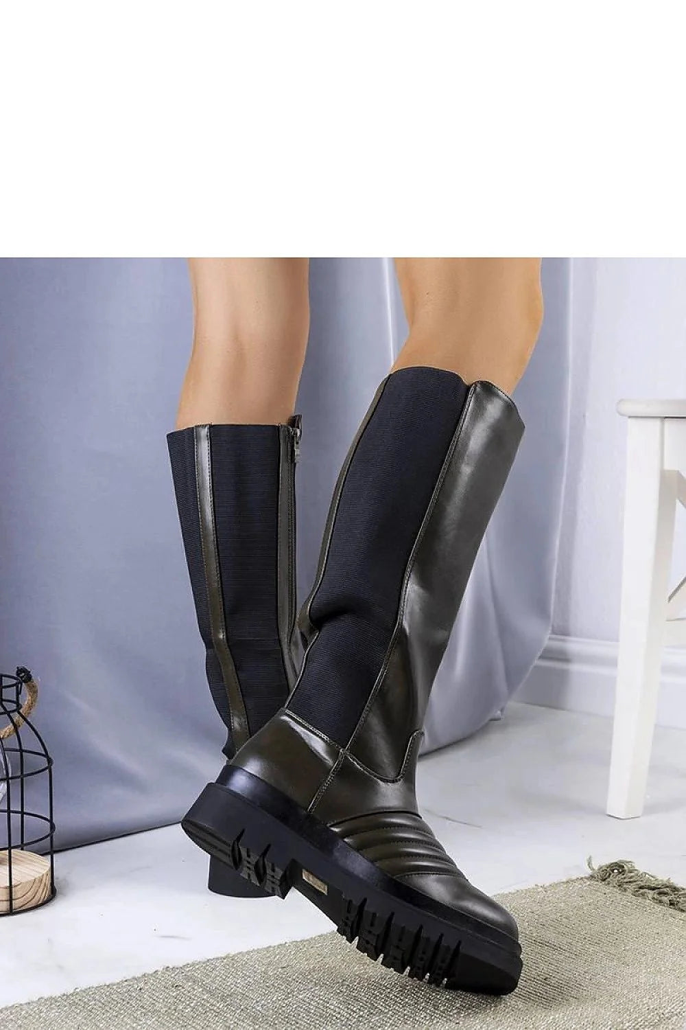 Bottes hautes femme style militaire moderne élégante cuir synthétique noir talon renforcé doublure confortable