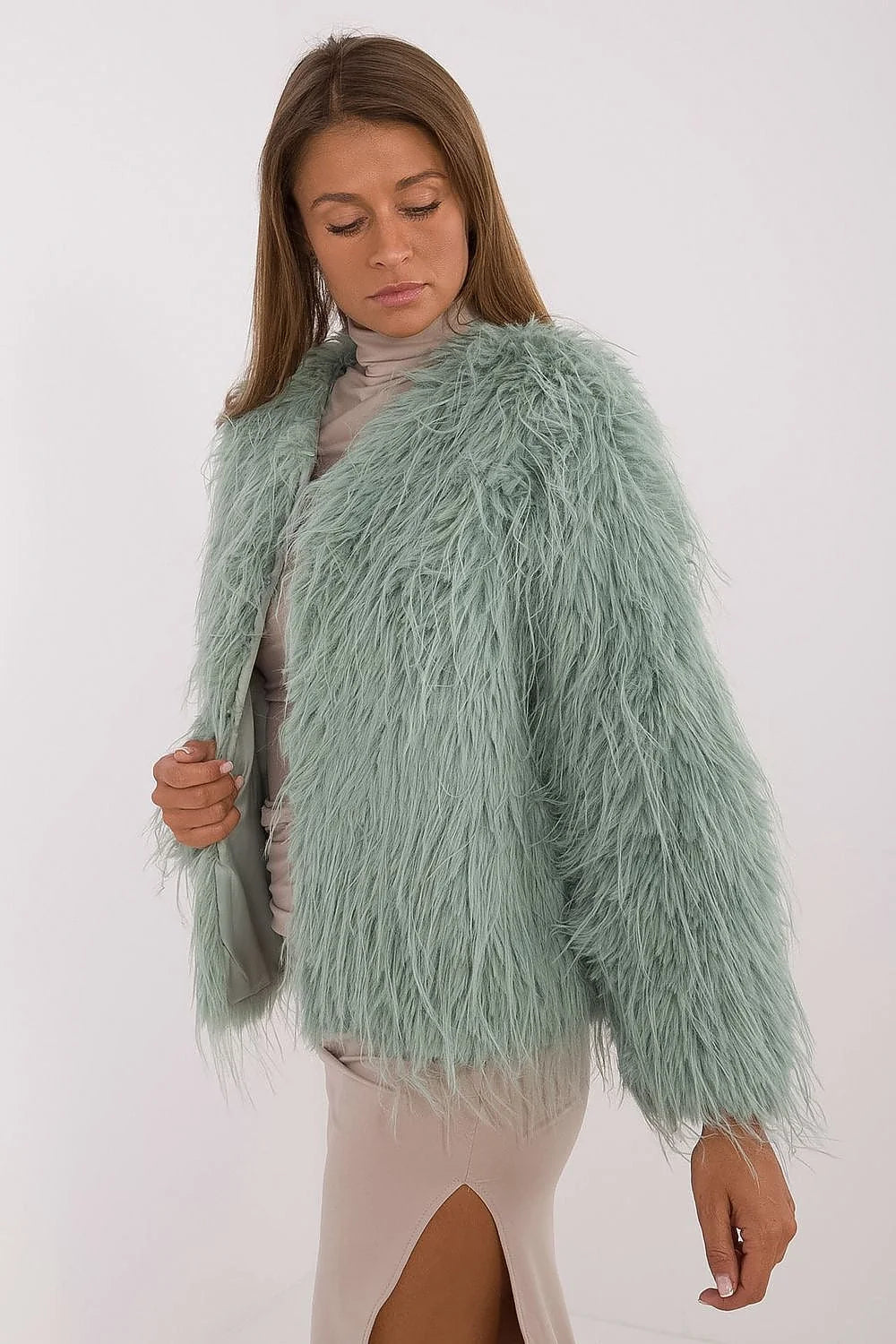 Veste en fausse fourrure vert menthe longue manches rond hiver automne mode féminine élégante