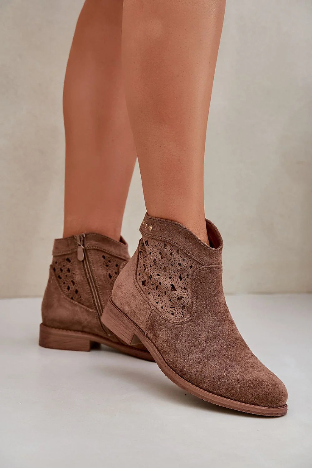 Bottines S.Barski Style Moderne Daim Taupe Fermeture Éclair Talon Plat Design Floral Laser Cuir Écologique Femme Élégance Quotidienne