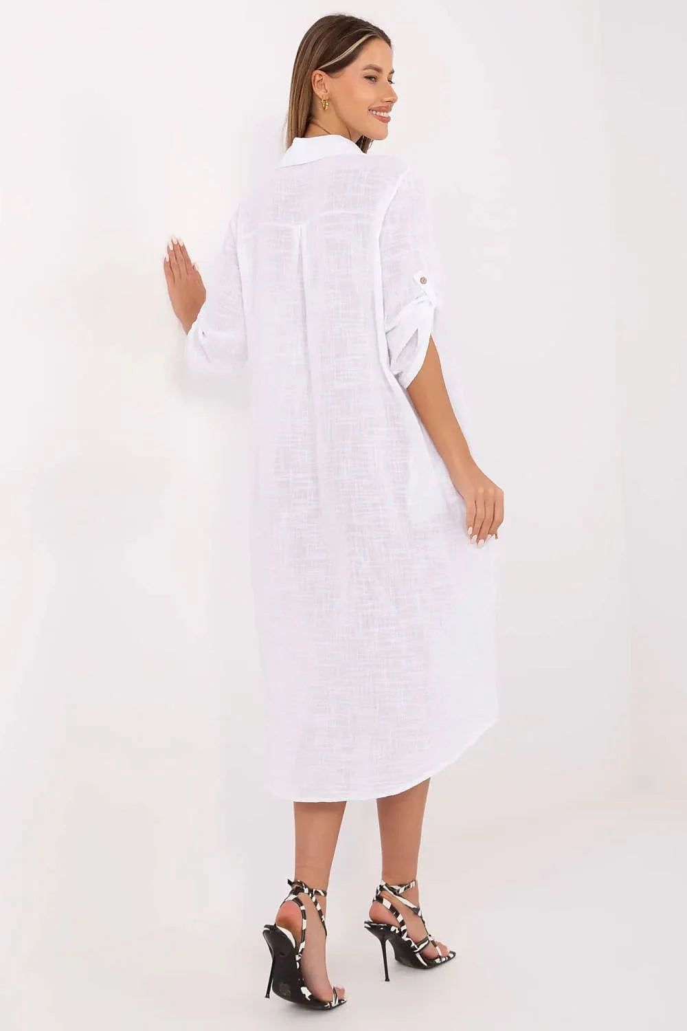 Robe de jour Och Bella en coton blanc style chemise manches 3/4 col classique fermeture boutonnée longueur midi