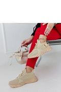 Baskets pour femmes design moderne épuré silhouette compacte tige maille beige clair semelle caoutchouc robuste fermeture lacets cordelette ajustable