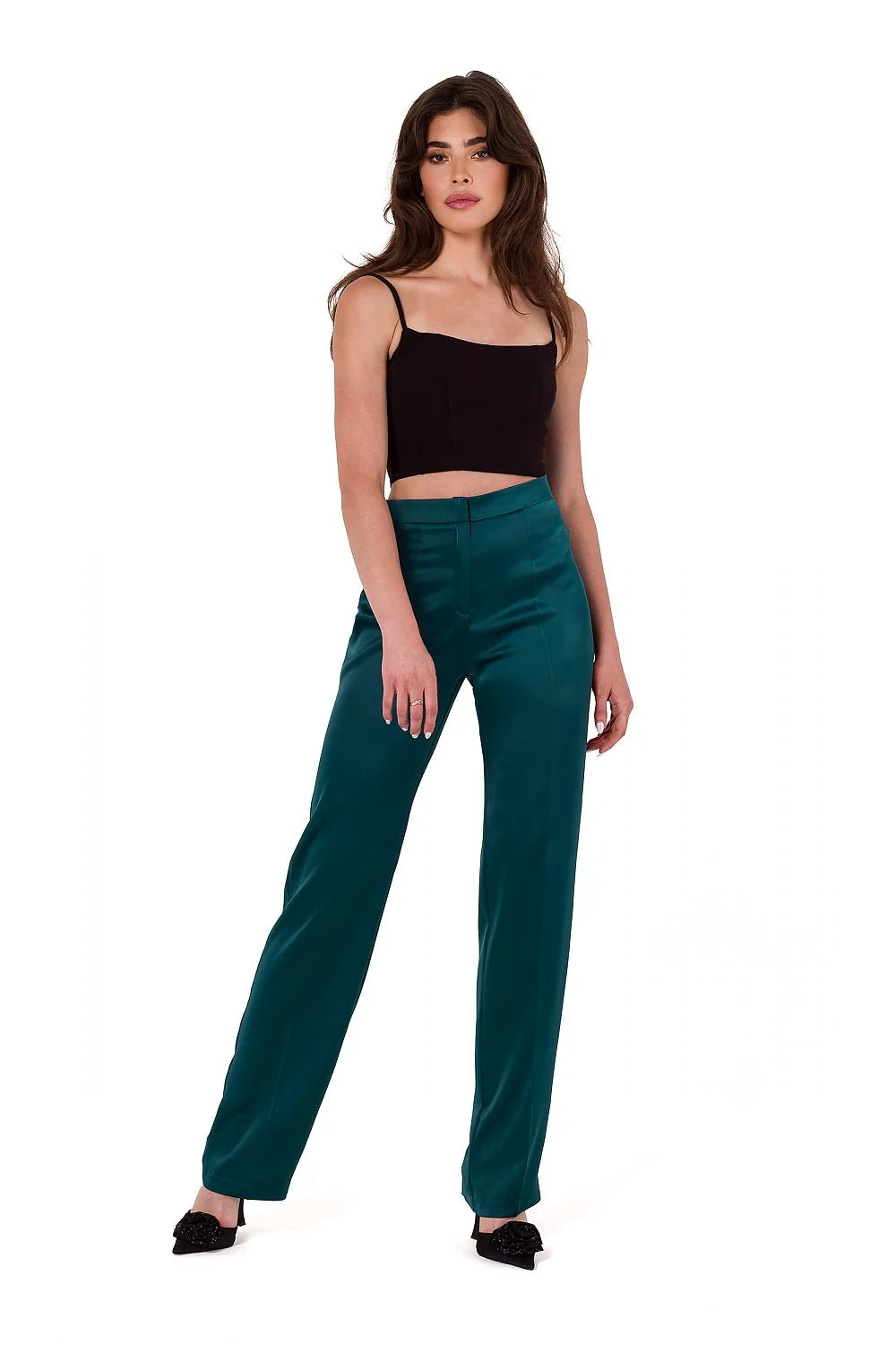 Ensemble femme robe crop top pantalon droite longue couleur vert émeraude matériau satiné taille haute fermeture invisible haut ajusté bretelles fines