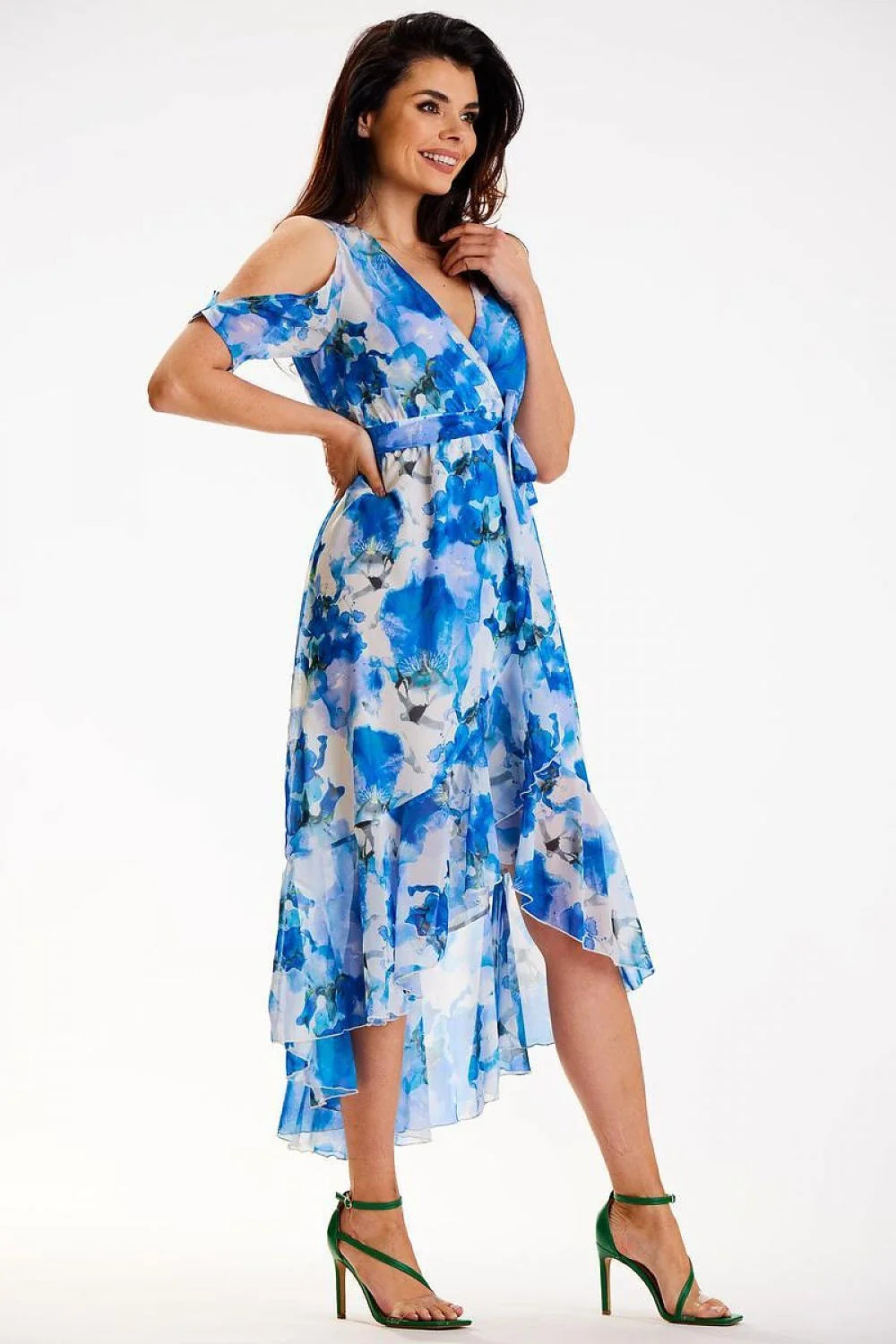 Robe de jour bohème-chic en mousseline asymétrique manches fendues ceinture ajustable femme occasion estivale
