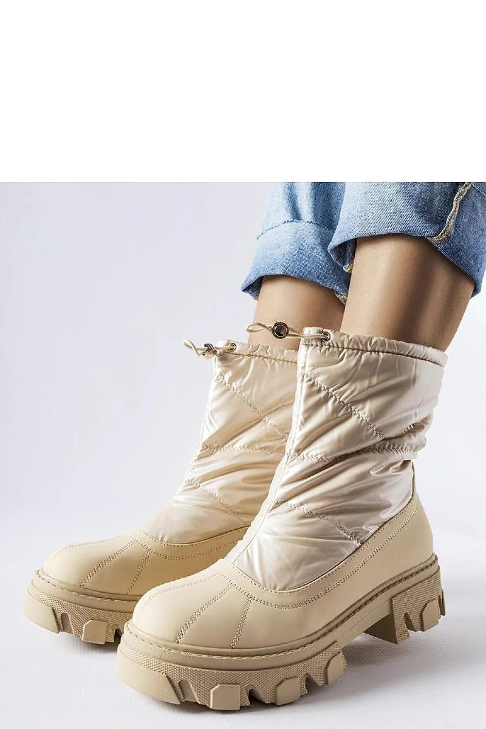 Bottes neige Cendrillon beige matelassé satiné similicuir mimollet semelle plateforme épaisse cramponnée antidérapante cordon serrage isolante chaude urbaine