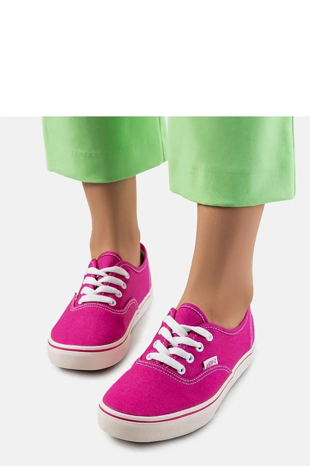 Baskets Solea femmes style décontracté rose vif tissu respirant semelle caoutchouc antidérapante lacets blancs logo discret