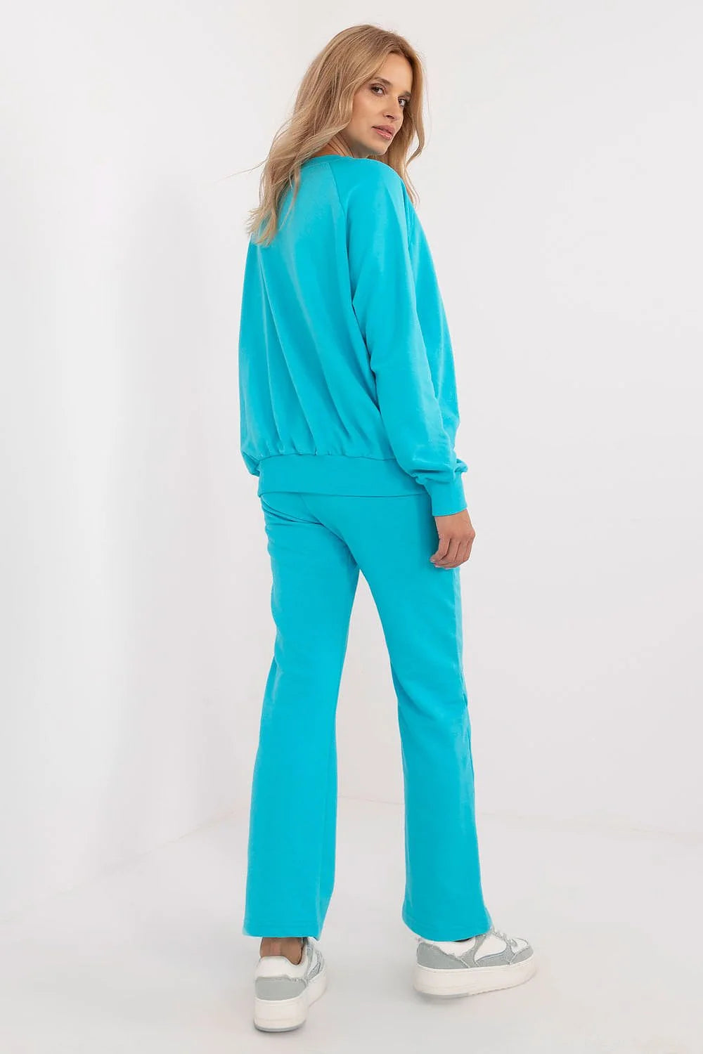 Ensemble mode femme sweatshirt pantalon turquoise style sportif coupe ample manches longues Londres embroidery coton polyester confort durable