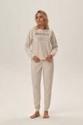 Ensemble Henderson pour femme en molleton doux, style casual, couleur crème, moon imprimé, confort total, manches longues, taille élastiquée, pantalons droits
