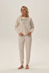 Ensemble Henderson pour femme en molleton doux, style casual, couleur crème, moon imprimé, confort total, manches longues, taille élastiquée, pantalons droits