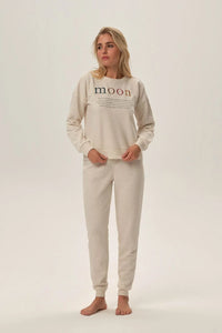 Ensemble Henderson pour femme en molleton doux, style casual, couleur crème, moon imprimé, confort total, manches longues, taille élastiquée, pantalons droits