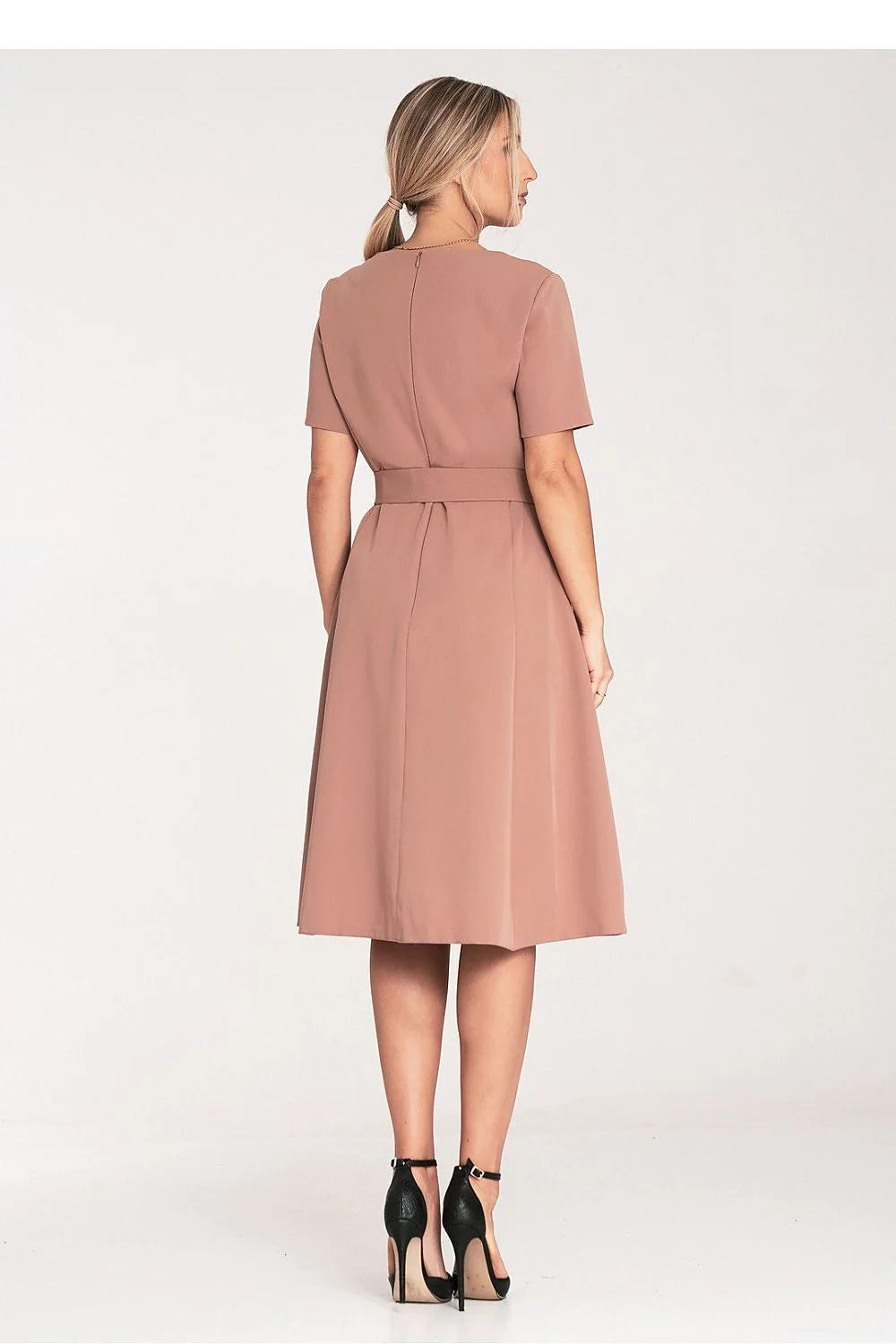 Robe de jour élégante couleur rose poudré tissu synthétique taille ajustée manches courtes pour femmes