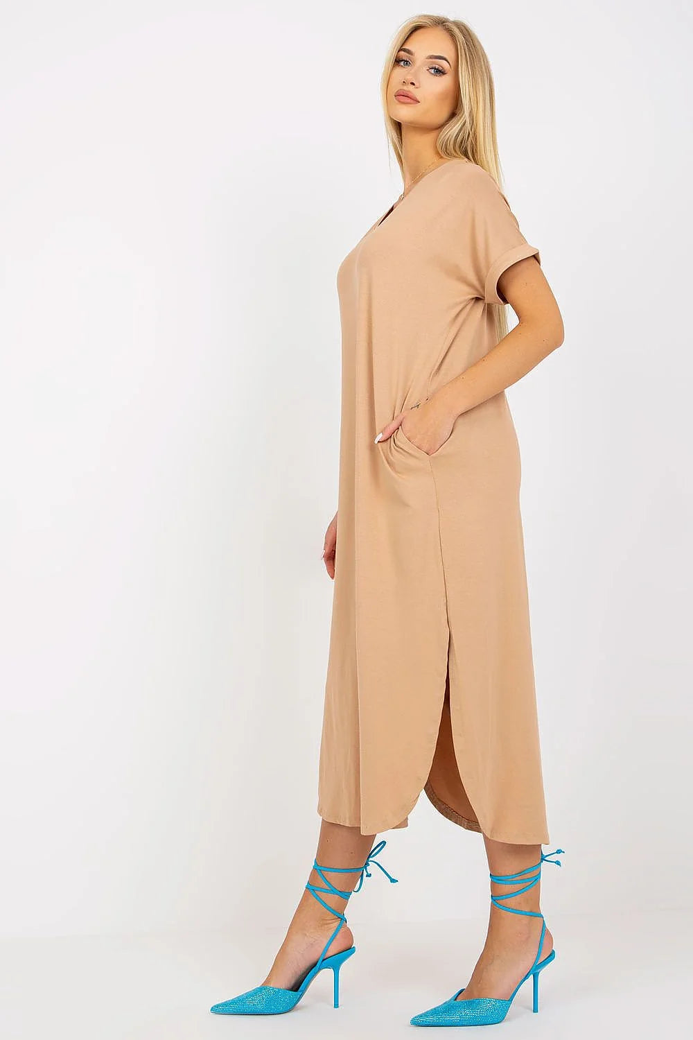 Robe de jour moderne Och Bella manches courtes poches latérales ourlet arrondi fentes coton élasthanne femme