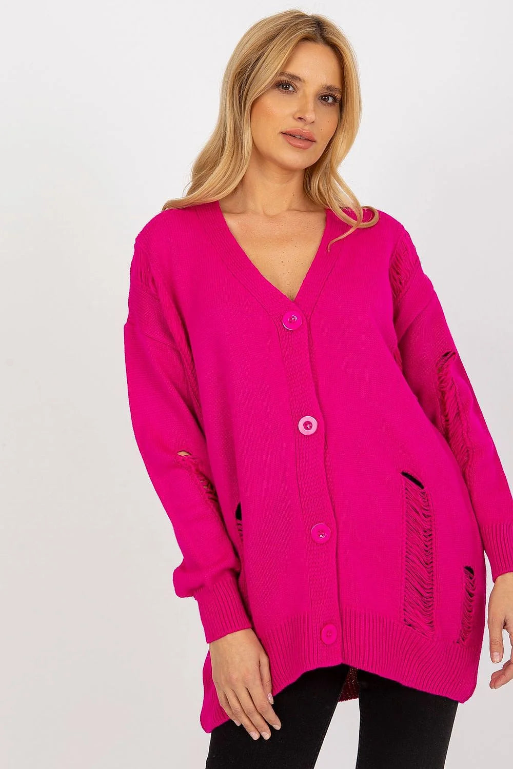 Cardigan pour femme modern design casual couleur fuchsia V-neck maille laine acrylique longueur généreuse boutons assortis poches effilées