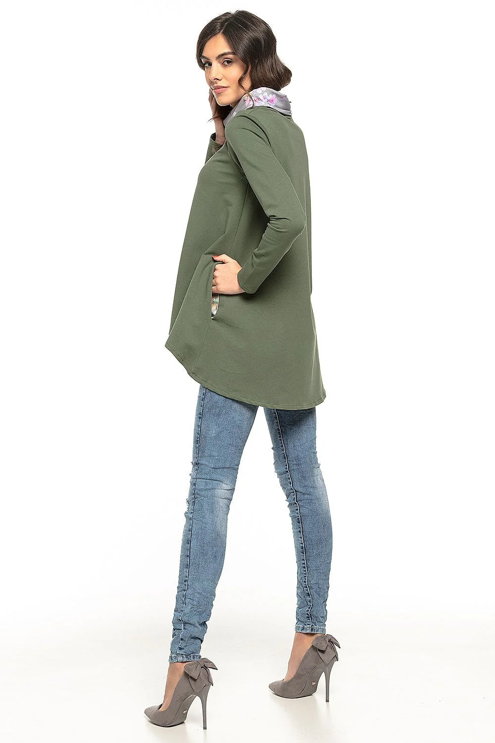 Tunique en coton vert olive ample et casual chic pour femme moderne au quotidien