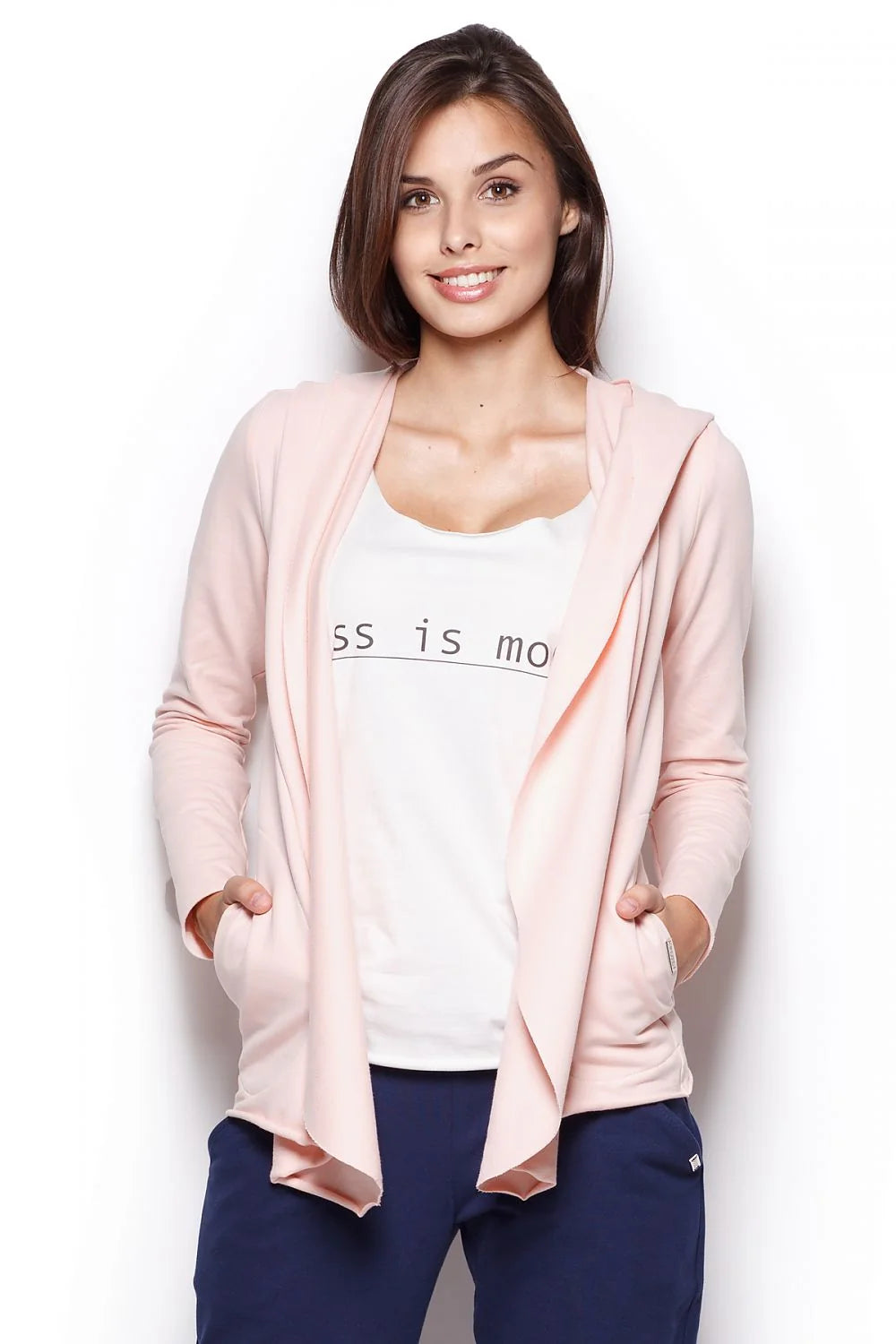 Veste à capuche rose molletonnée style décontracté confortable pour soirées fraîches et journées décontractées