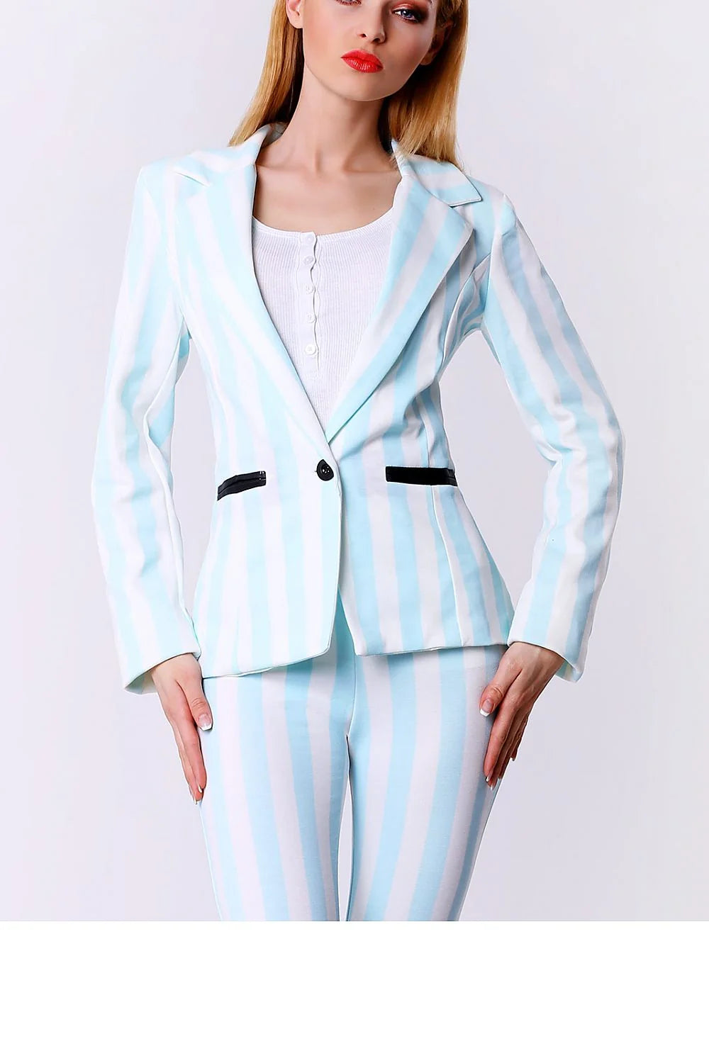 Veste de costume en tissu léger rayée chic ajustée élégante professionnelle pour femmes modernes élégantes