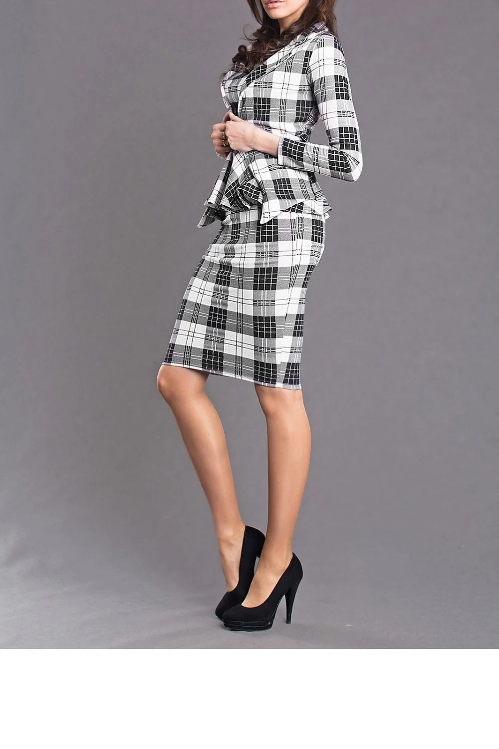 Veste femme carreaux élégante coupe ajustée confort dentelle chic tenue professionnelle ou décontractée