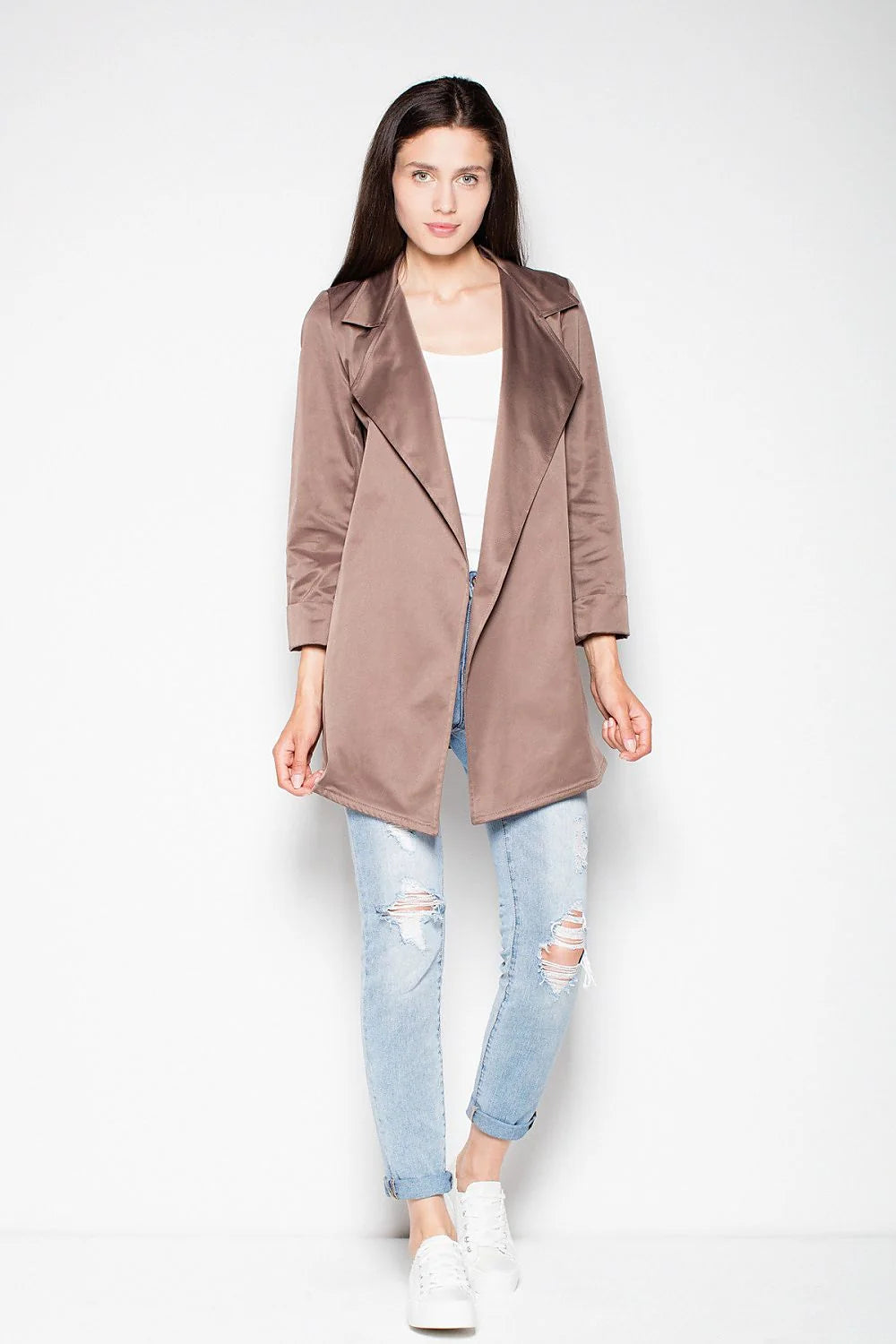 Veste noire ample moderne décontractée élégante pour femmes style contemporain quotidien chic et tendance
